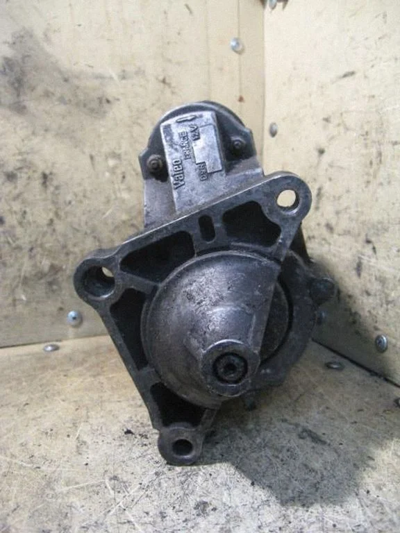 Starter motor VALEO098