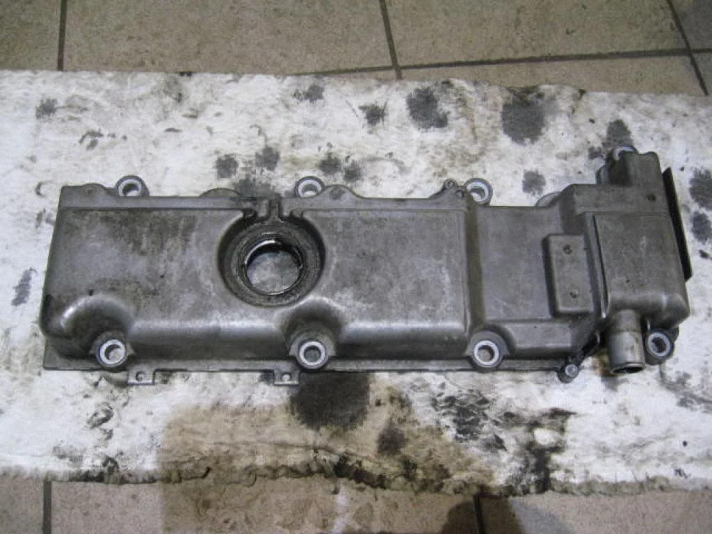 Rocker cam cover – Opel Zafira A (1999-2005)