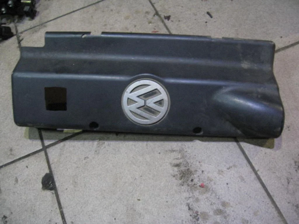 Engine cover (trim) 06B103935AAHL