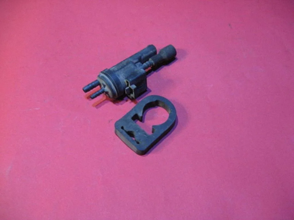 Turbo solenoid valve 0025401497