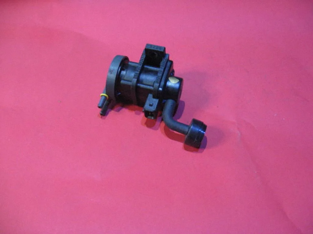 Zawór elektromagnetyczny turbo 09128022