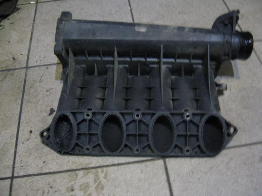 Intake manifold 6110900437