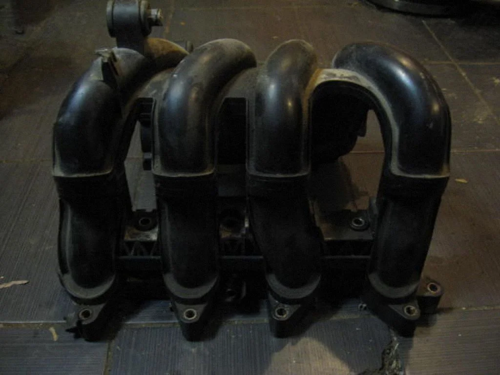 Sisselaskekollektor A1661410201