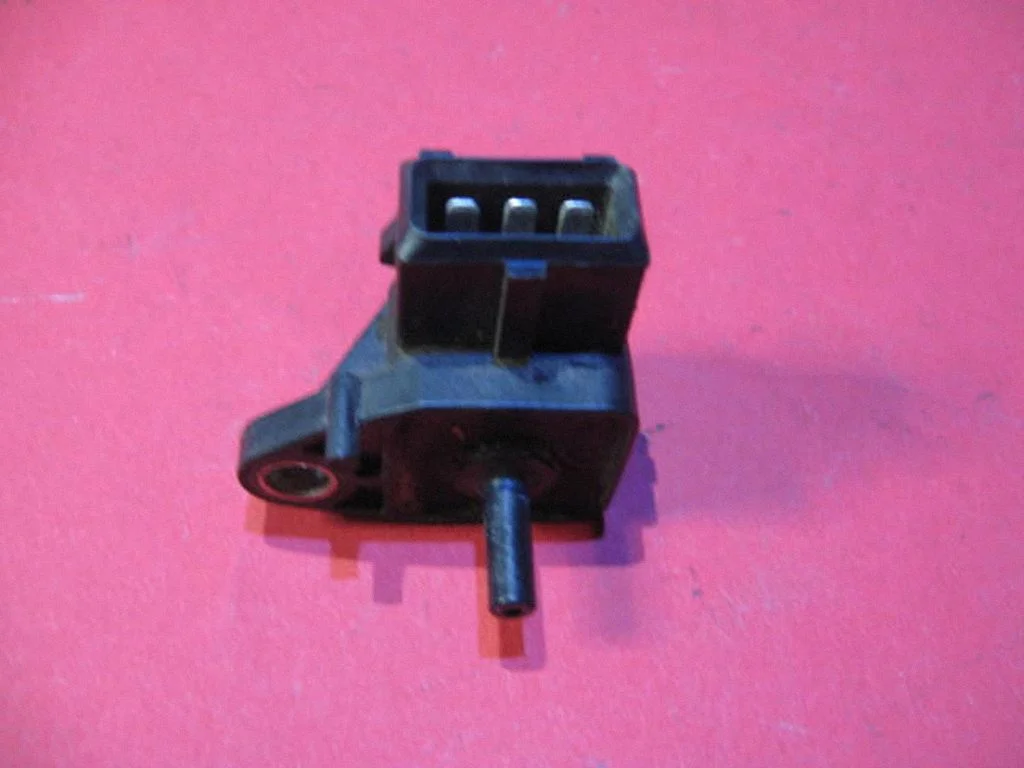 Air pressure sensor 046130385A