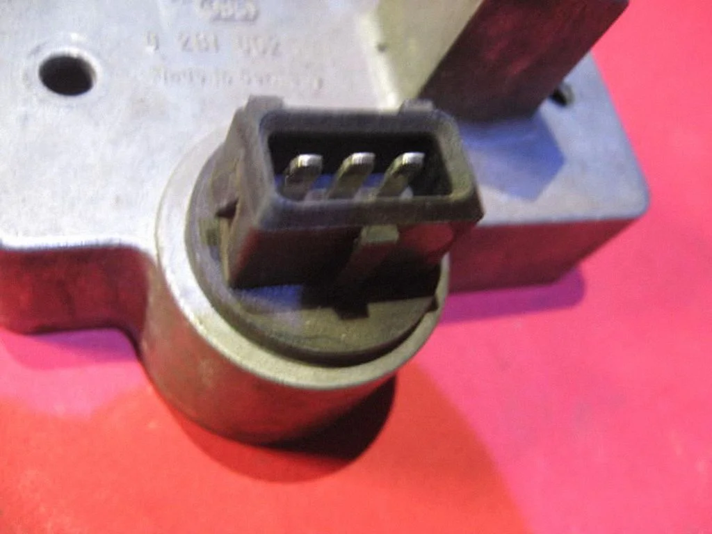 Air pressure sensor 0281002010