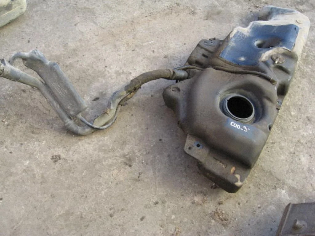 Degvielas tvertne – Renault Clio II (1998-2001)