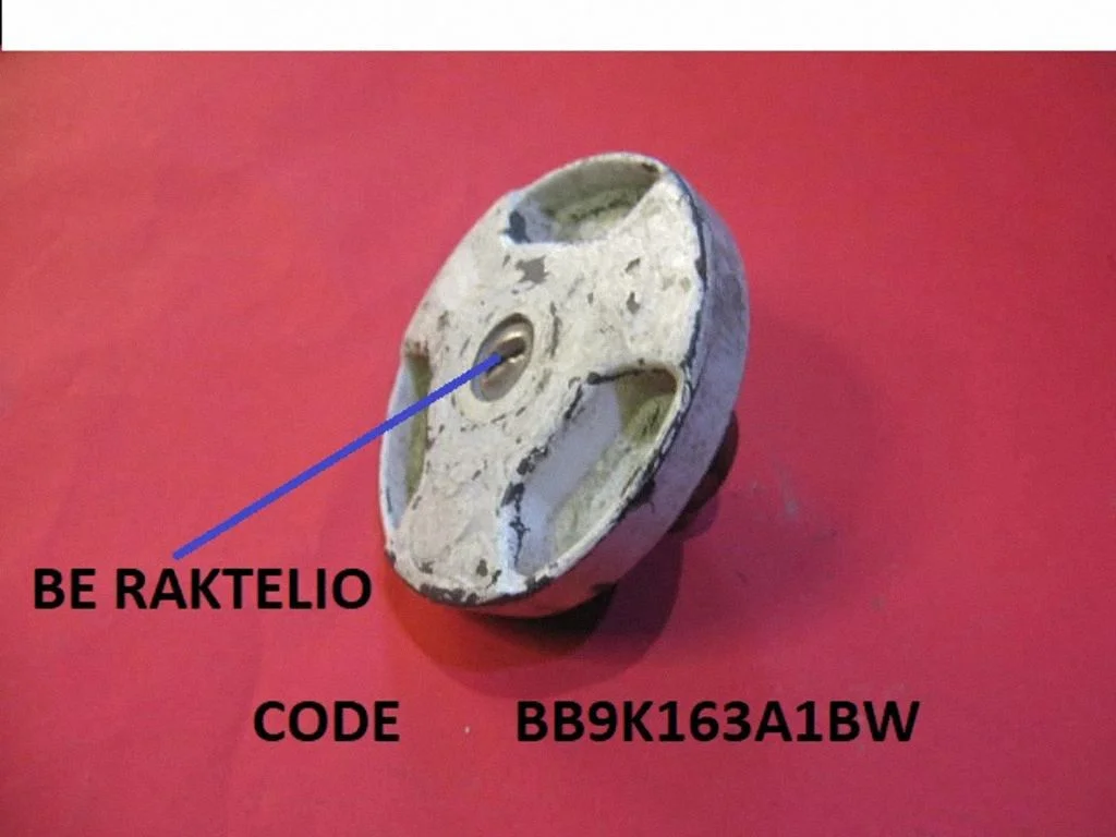 Degvielas tvertnes uzskrūvējamais vāciņš BB9K163A1BW