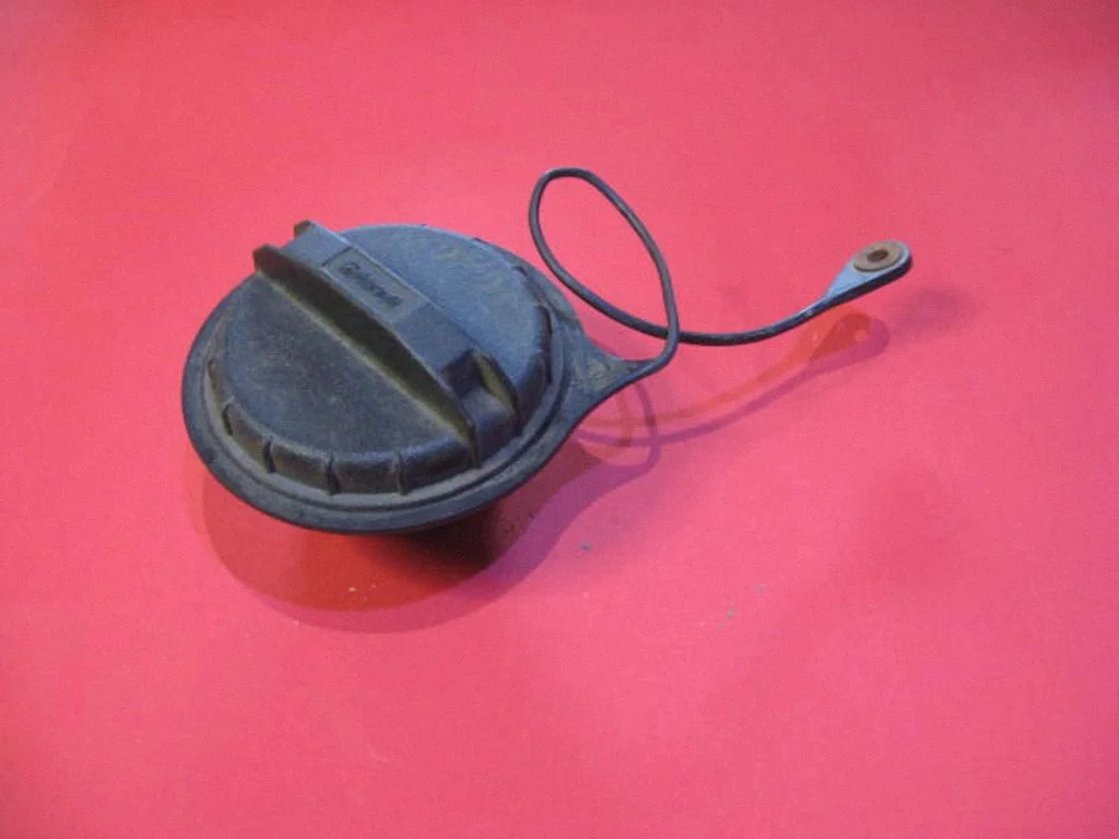 Kütusepaagi keeratav kork A7166