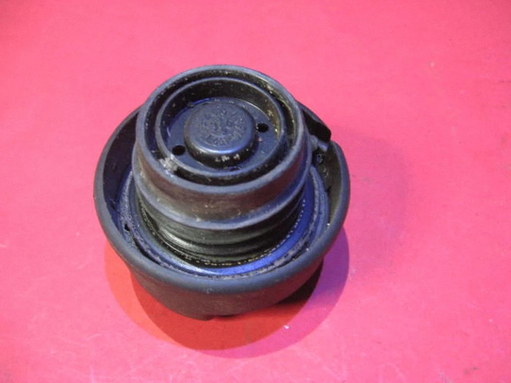 Fuel tank filler cap 1H0201553B