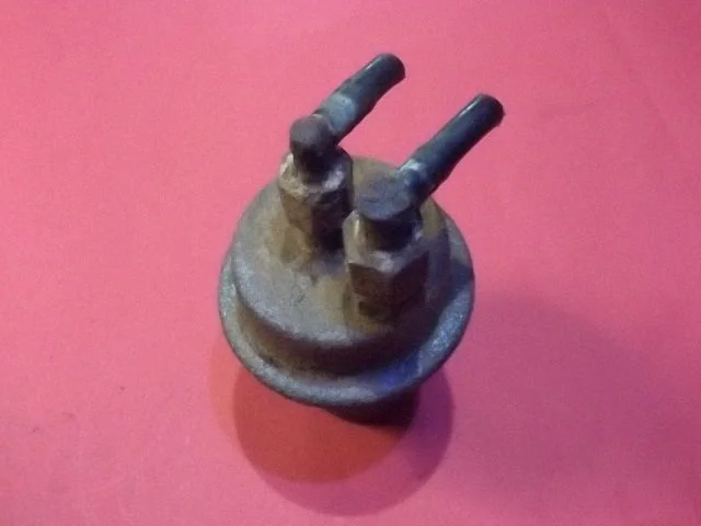 Kütuse rõhuregulaator 0438161017