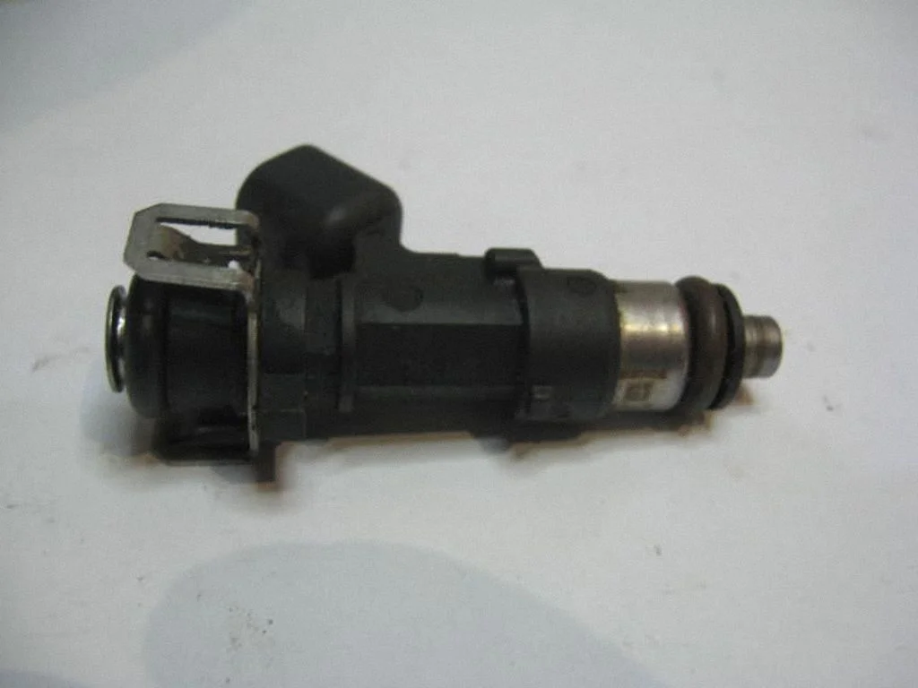 Fuel injector 0280158096