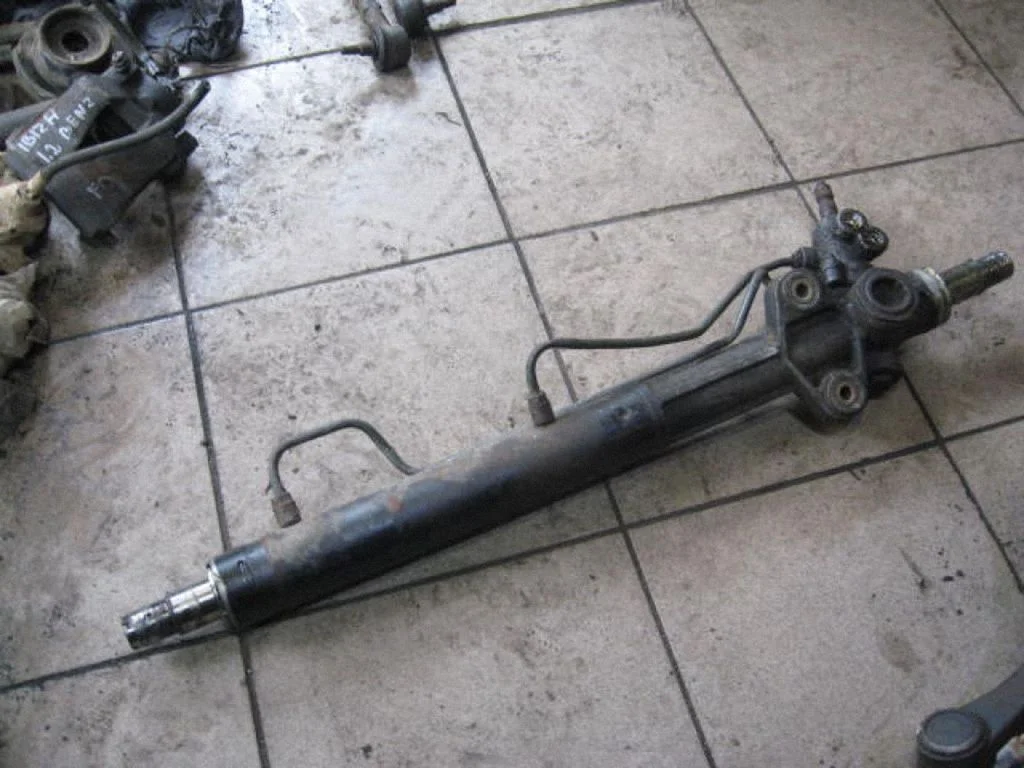 Steering rack MPAJEROIII010605