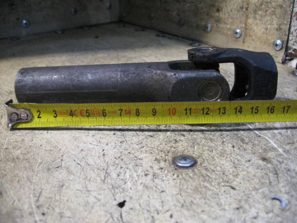 Steering column universal joint 6R119