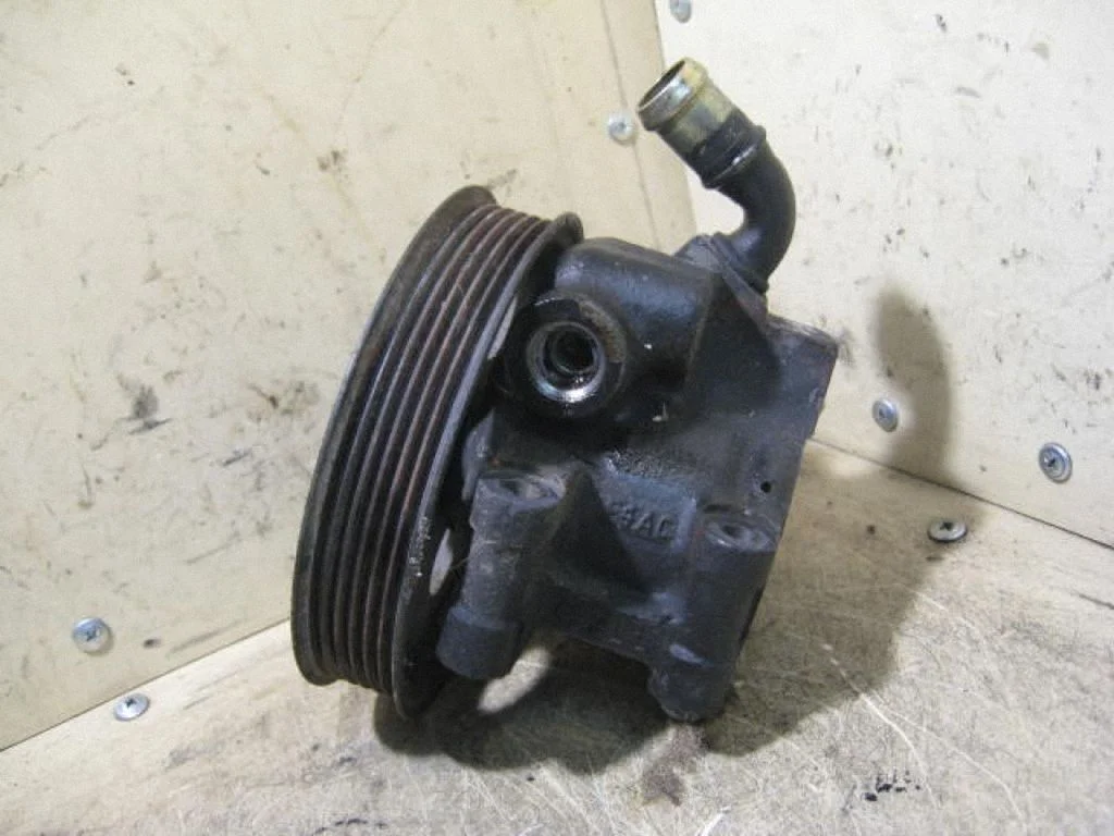 Roolivõimendi pump HBD4KD1403