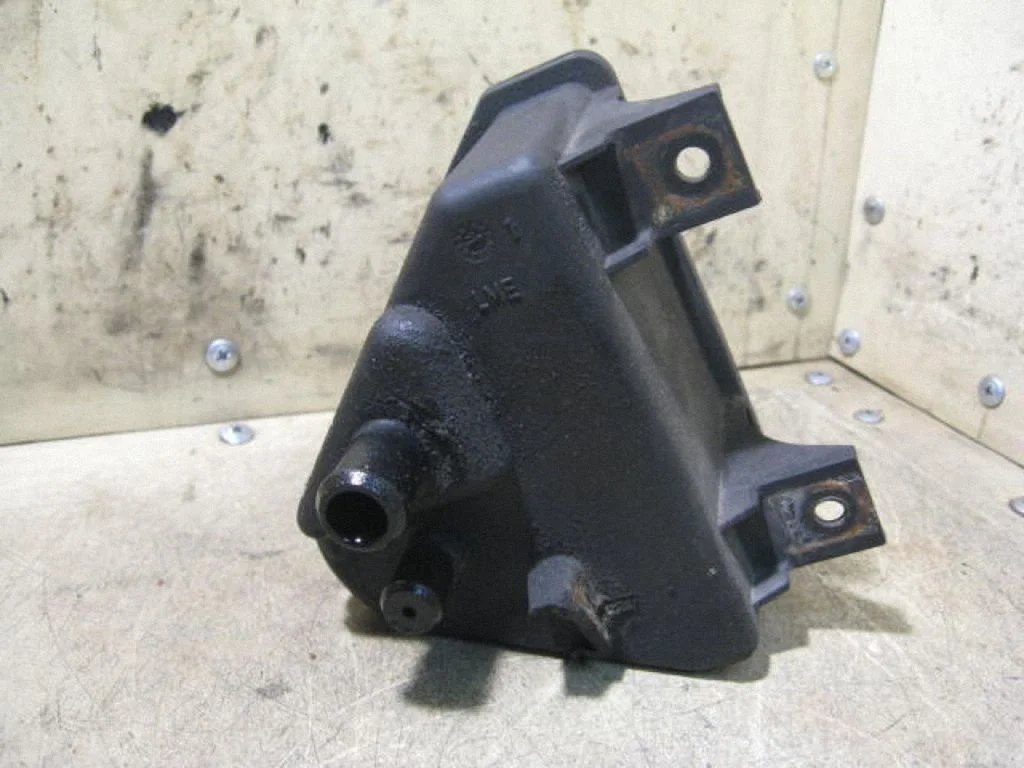Roolivõimendi vedelikupaak GM90495949
