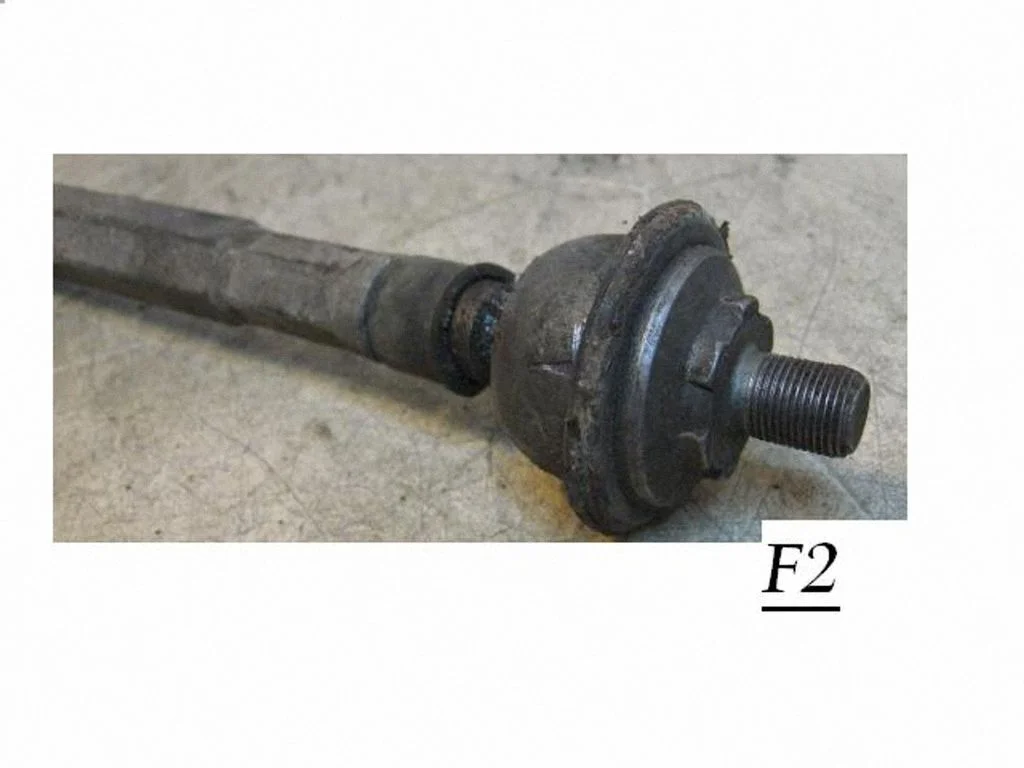 Steering tie rod – right