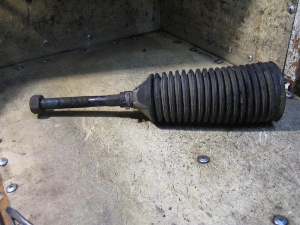 Steering tie rod