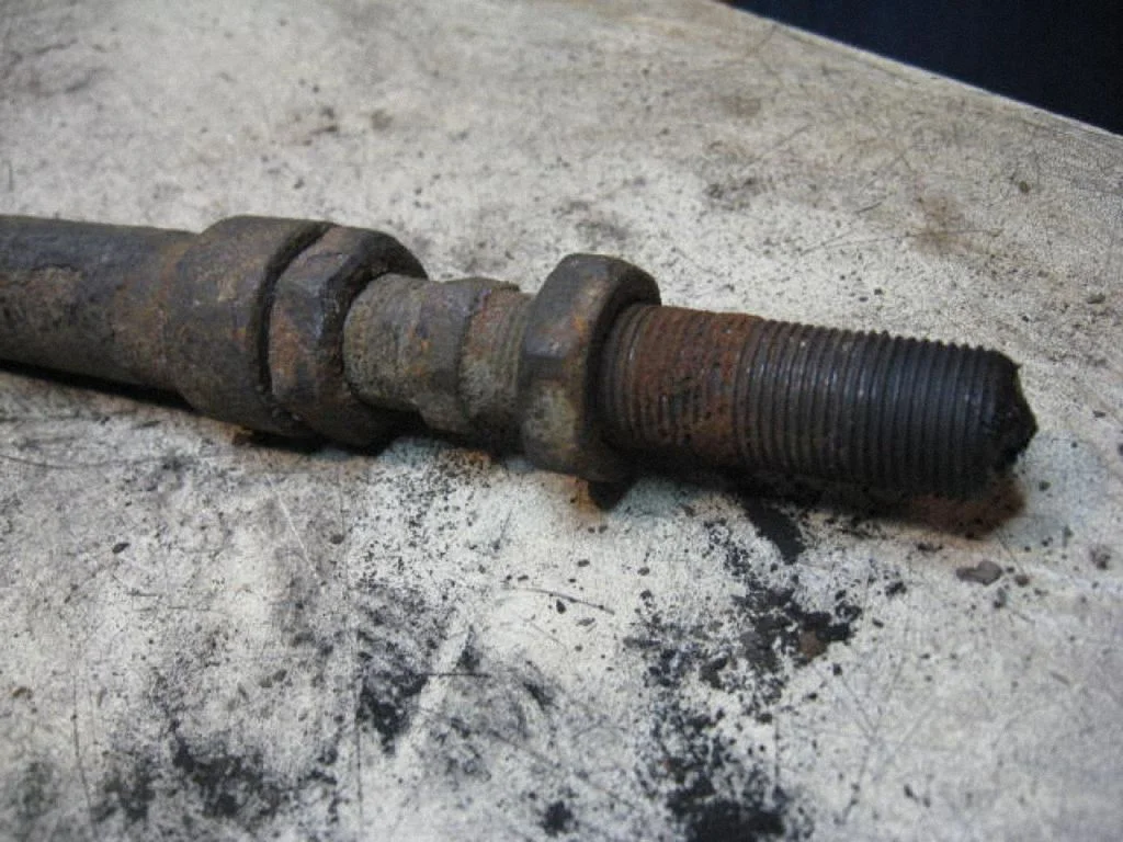 Steering tie rod – Audi 100 S4 C4 (1990-1995)