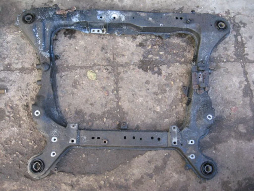 Front subframe – Volvo S80 (1999-2003)
