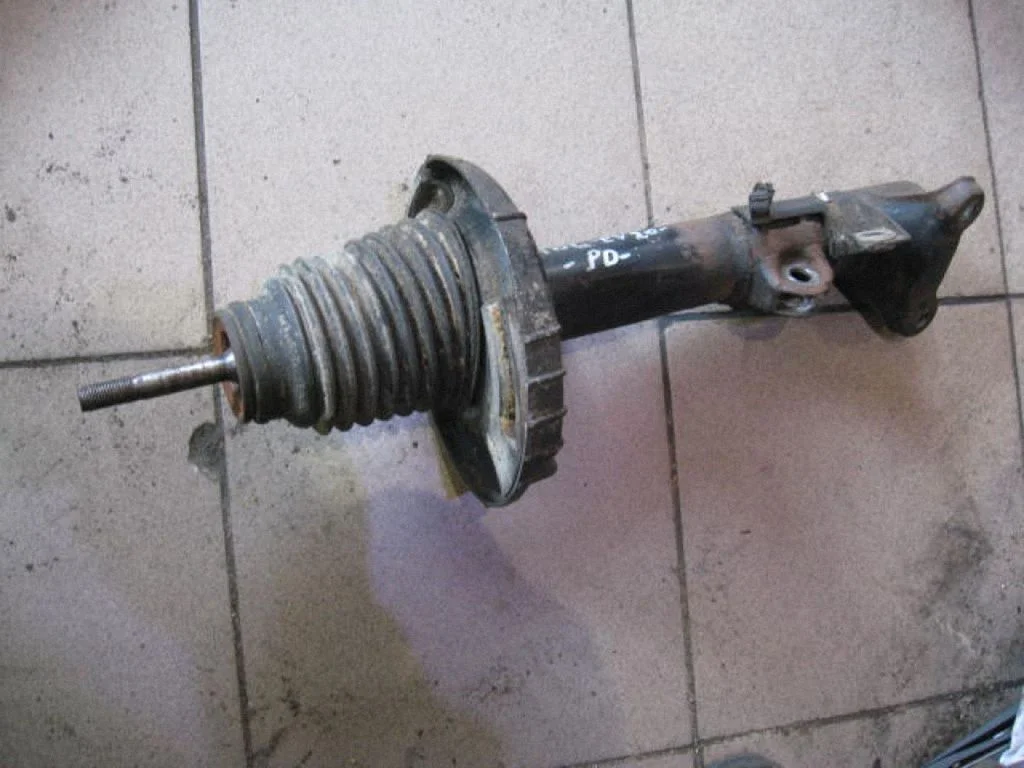 Front shock absorber/damper – right