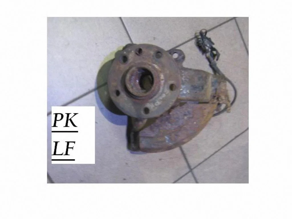 Priekšējais rumbas turētājs (šarnīra dakša) 7M0972935A