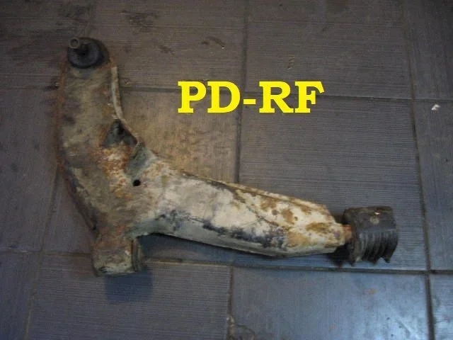Wahacz przedni dolny MD483796