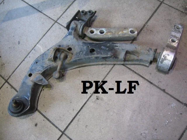 Front lower control arm/wishbone 545002F500