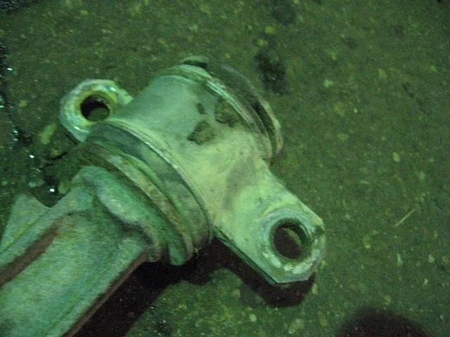 Priekšējā apakšējā svira/svārsts 1302369080