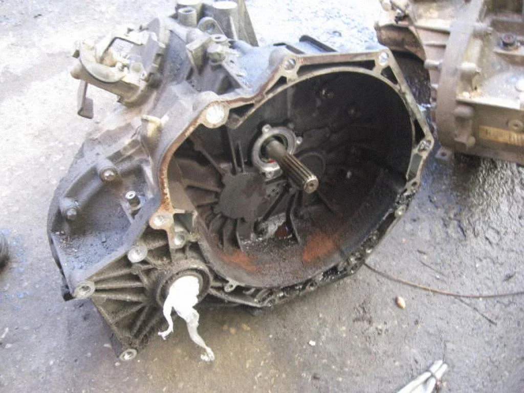 Manual 5 speed gearbox 20DI60KW