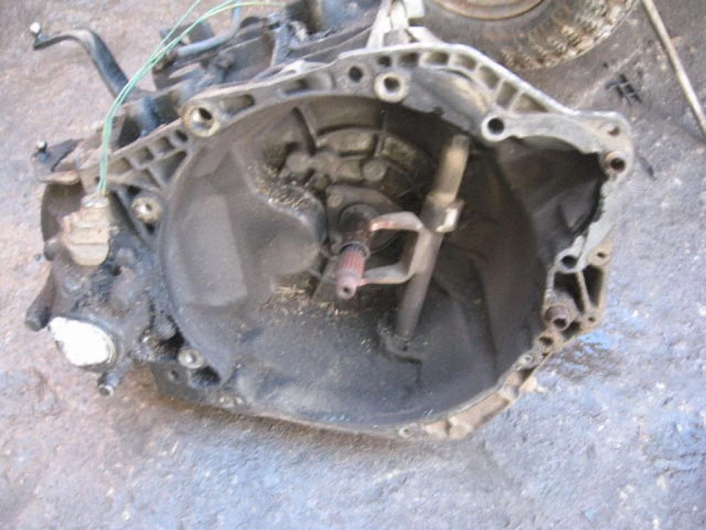 Manual 5 speed gearbox 20HDIBOSCH