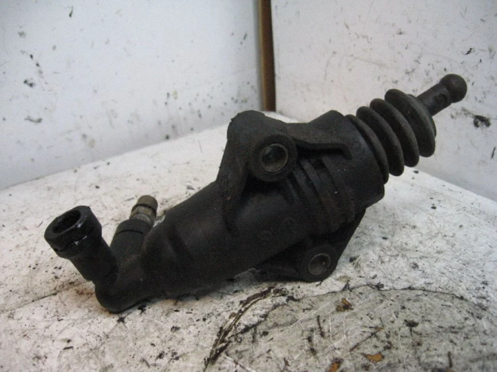 Clutch slave cylinder 1J0721261F
