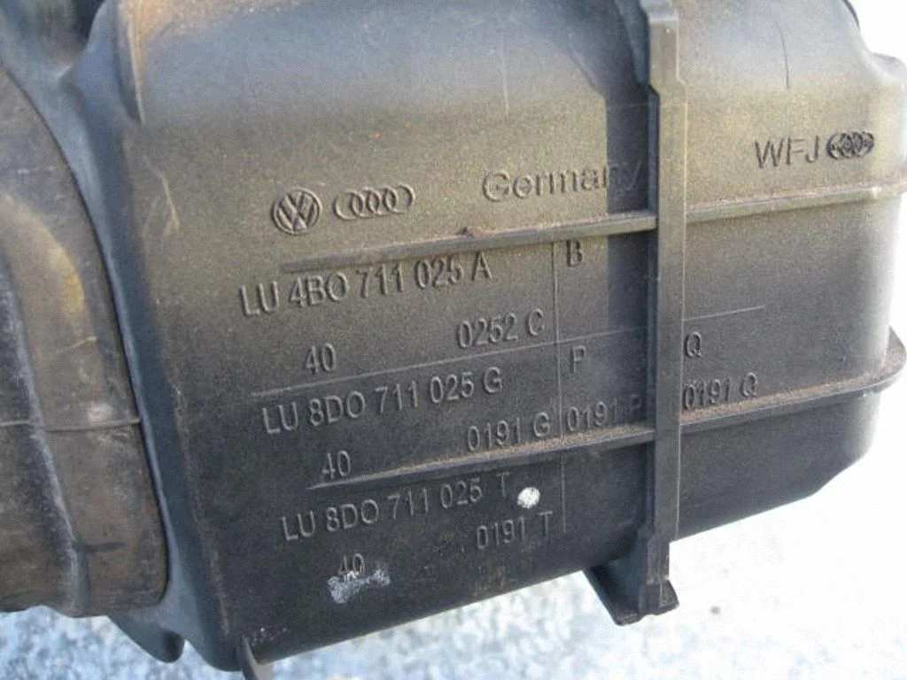 Pārnesumu pārslēgšanas mehānisms (kulise) – Audi A4 S4 B5 8D (1994-1999)