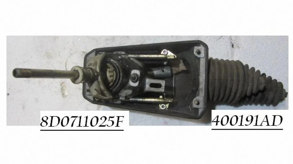 Gear selector mechanism 8D0711025F