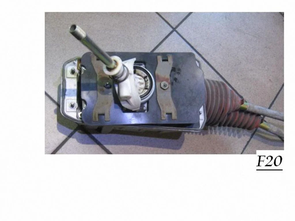 Gear selector mechanism 8D0711290C