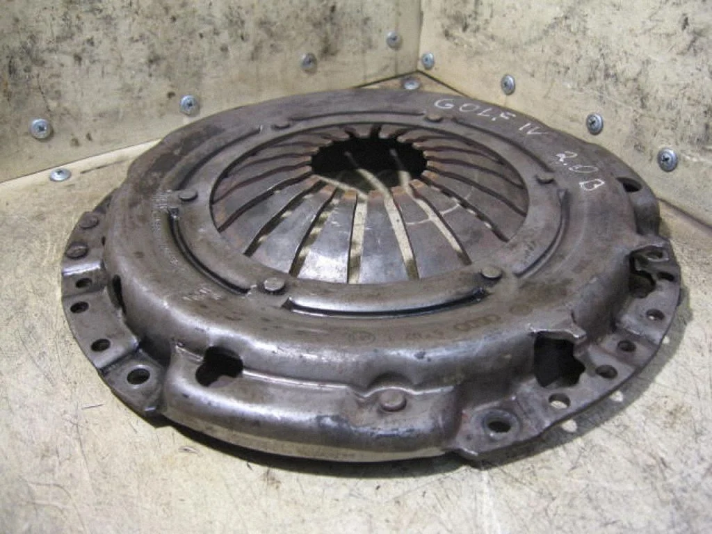 Pressure plate – Volkswagen Transporter - Caravelle T4 (1991-2003)