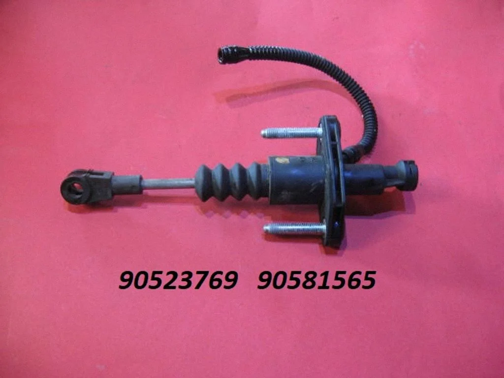 Clutch master cylinder 90523769