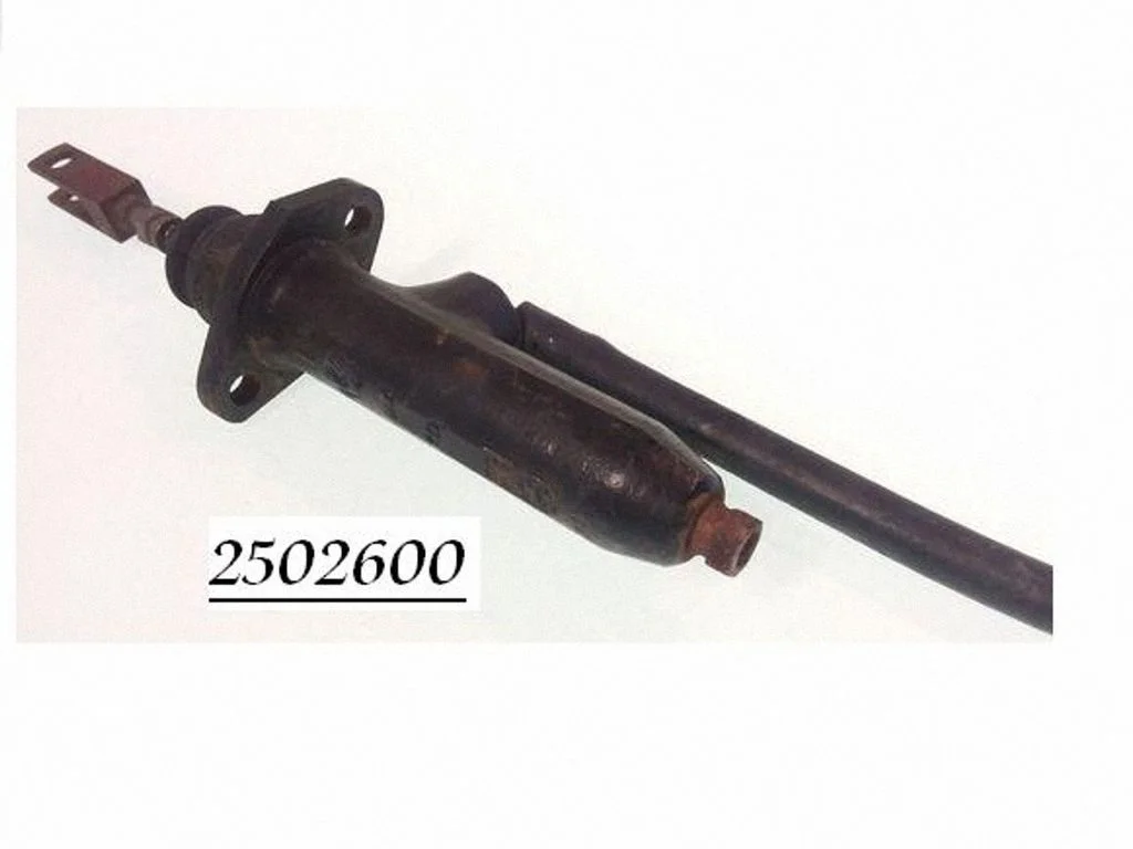 Clutch master cylinder – Audi 100 200 5000 C3 (1982-1991)