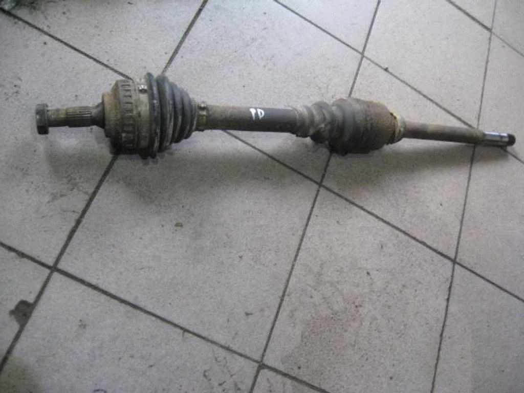 Front driveshaft – right