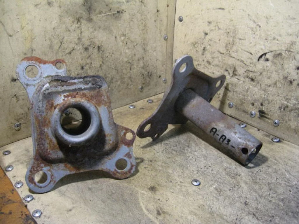 Front bumper mounting bracket NURODYKITEKURIPUSE