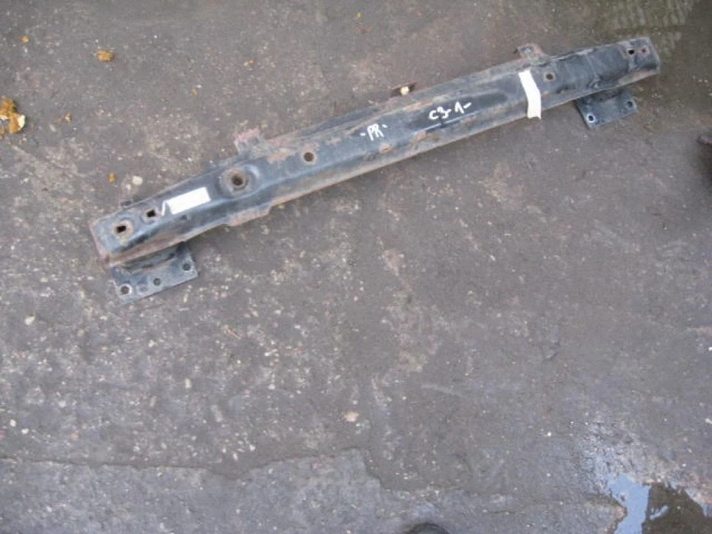 Front bumper cross member – centre