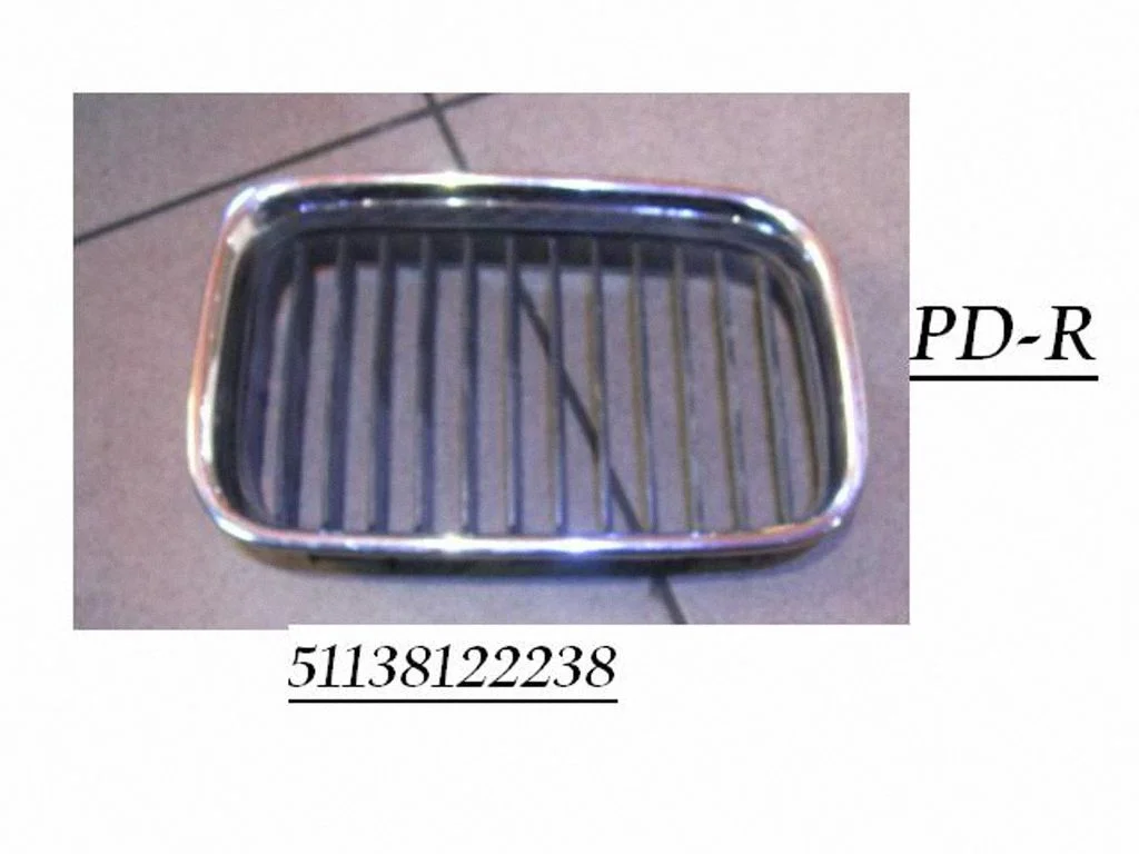 Front bumper upper radiator grill 51138122238