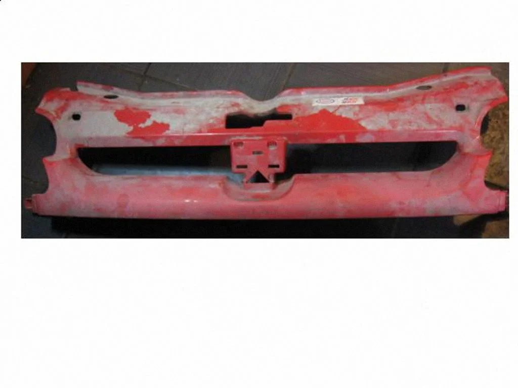 Front bumper upper radiator grill