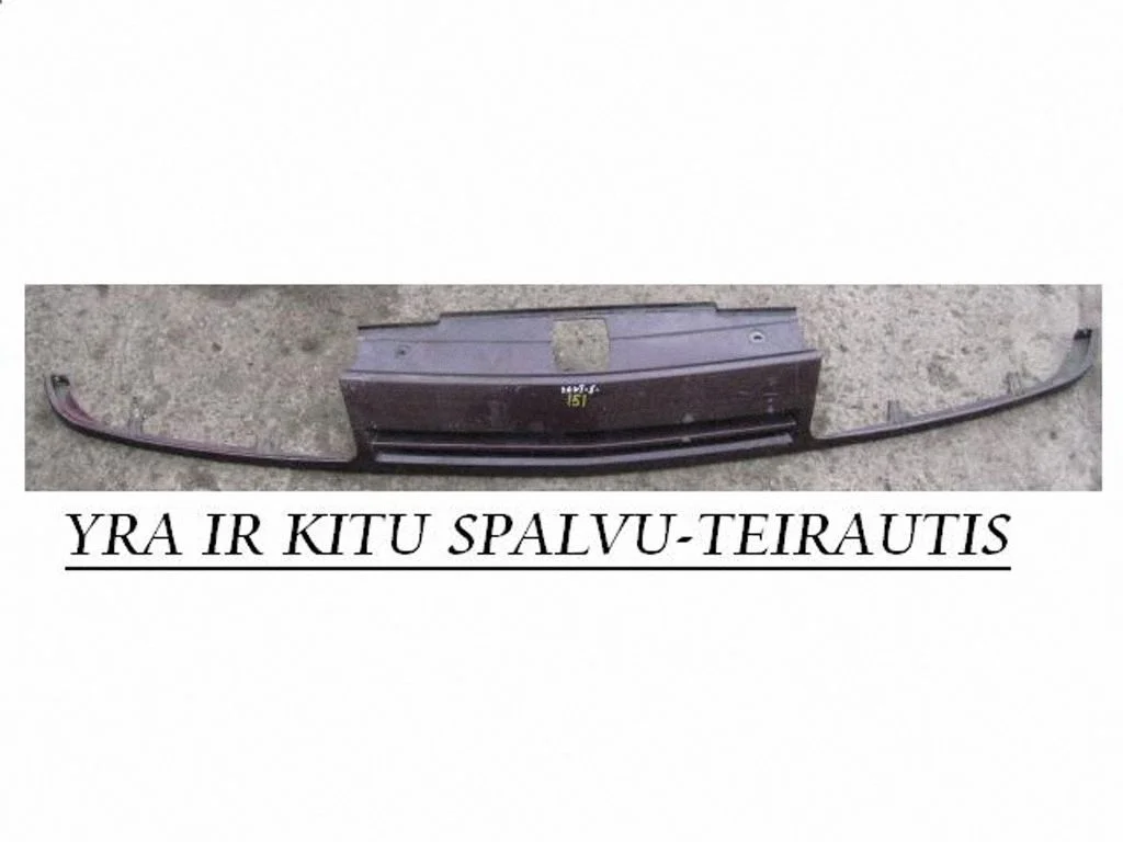 Atrapa górna (grill) – przód