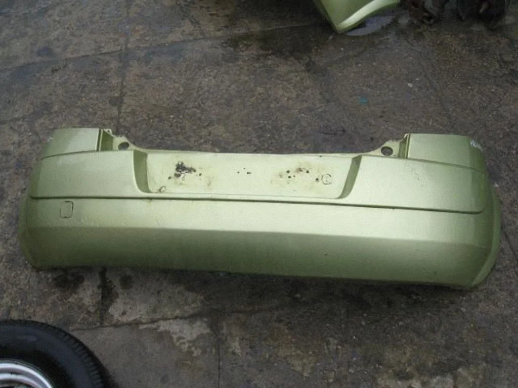 Rear bumper – centre