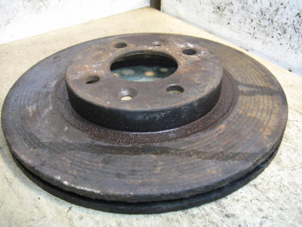 Priekšējais bremžu disks