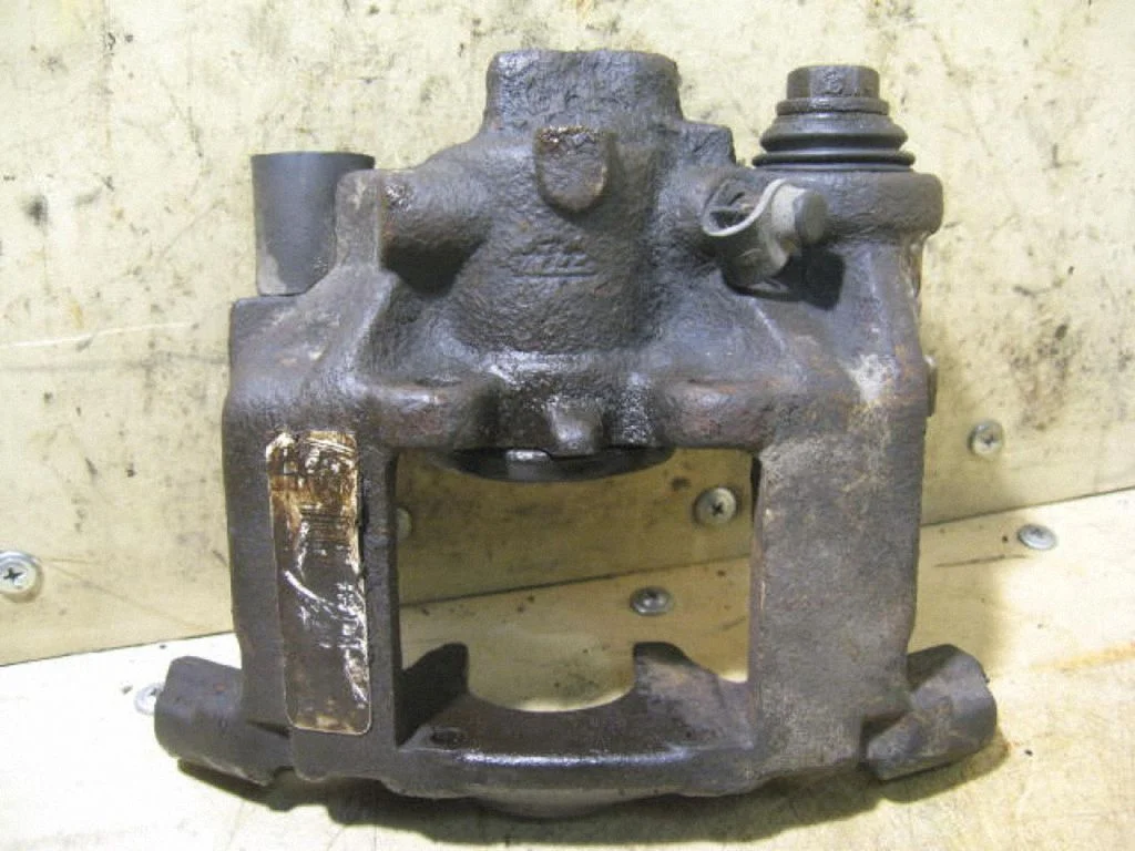 Rear brake caliper