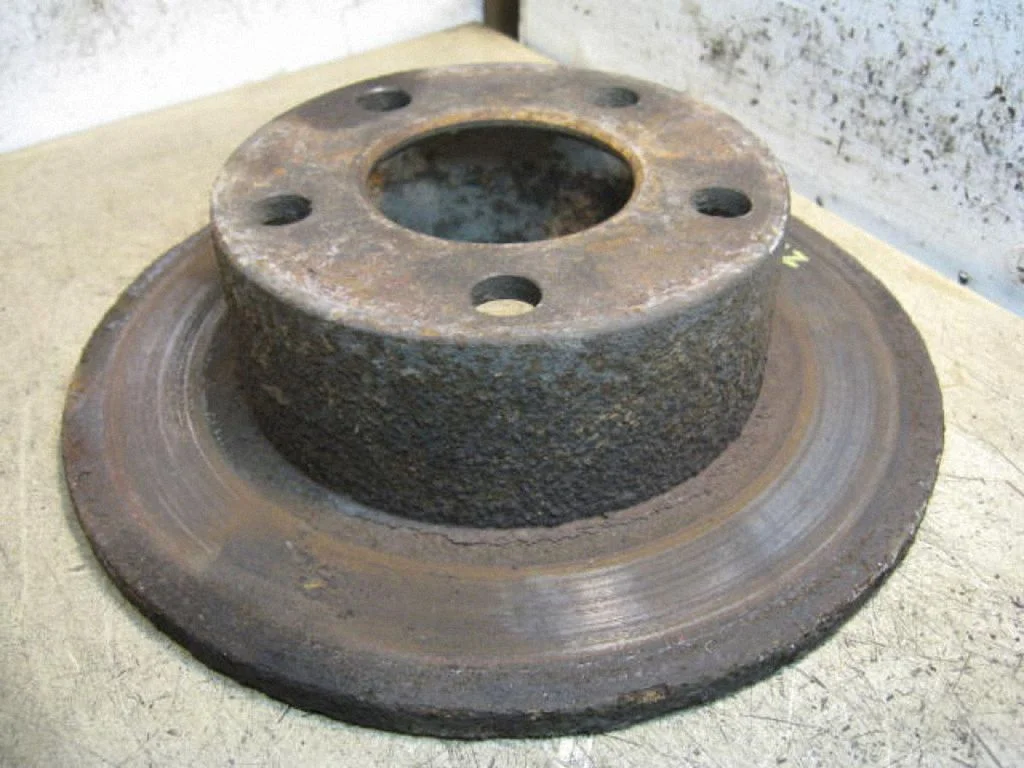 Aizmugurējais bremžu disks