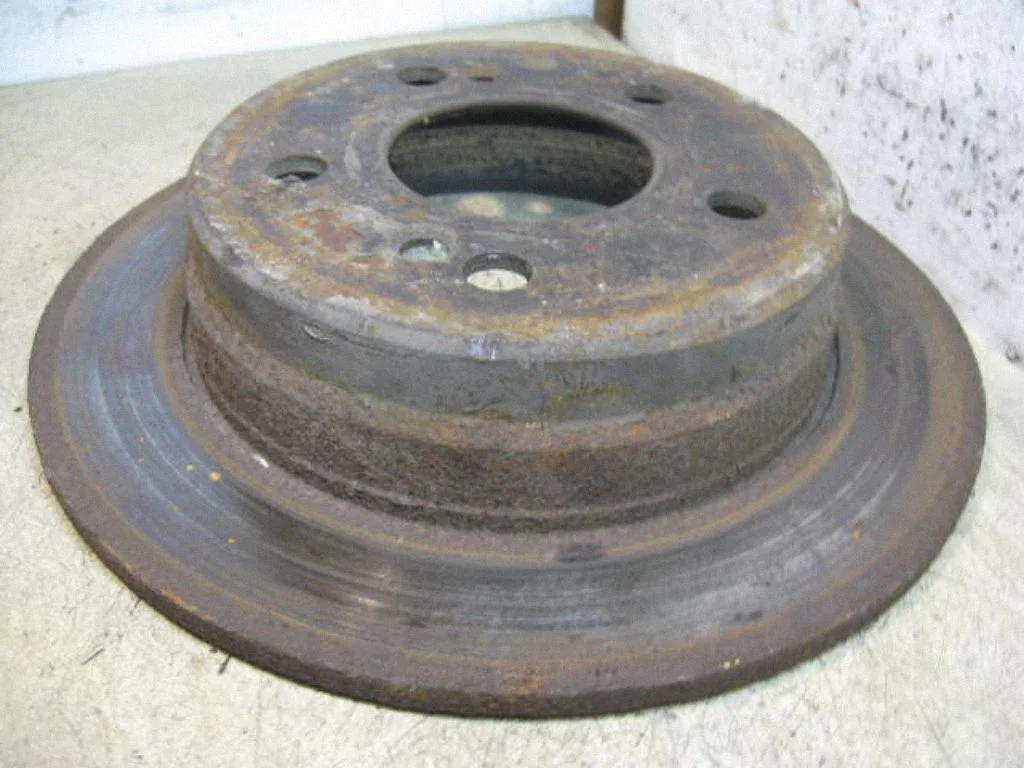 Aizmugurējais bremžu disks