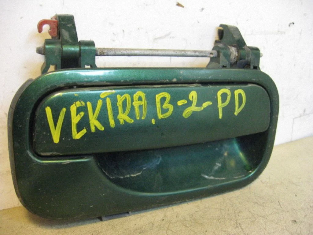 Esiukse välimine käepide – parem
