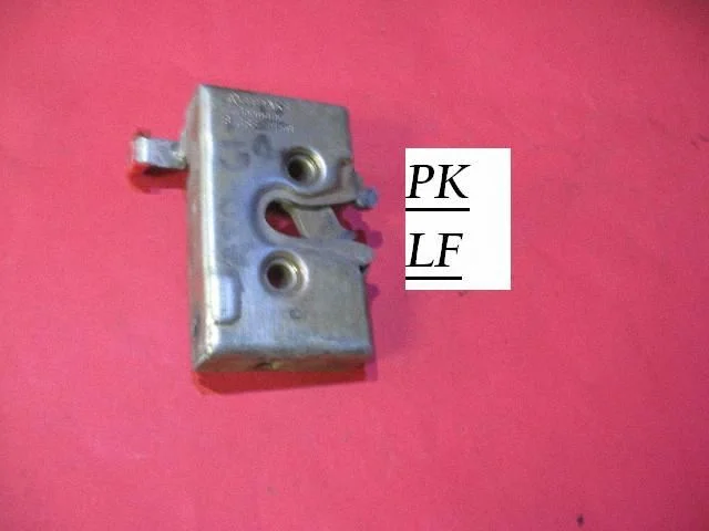 Esiukse lukk 443837015B